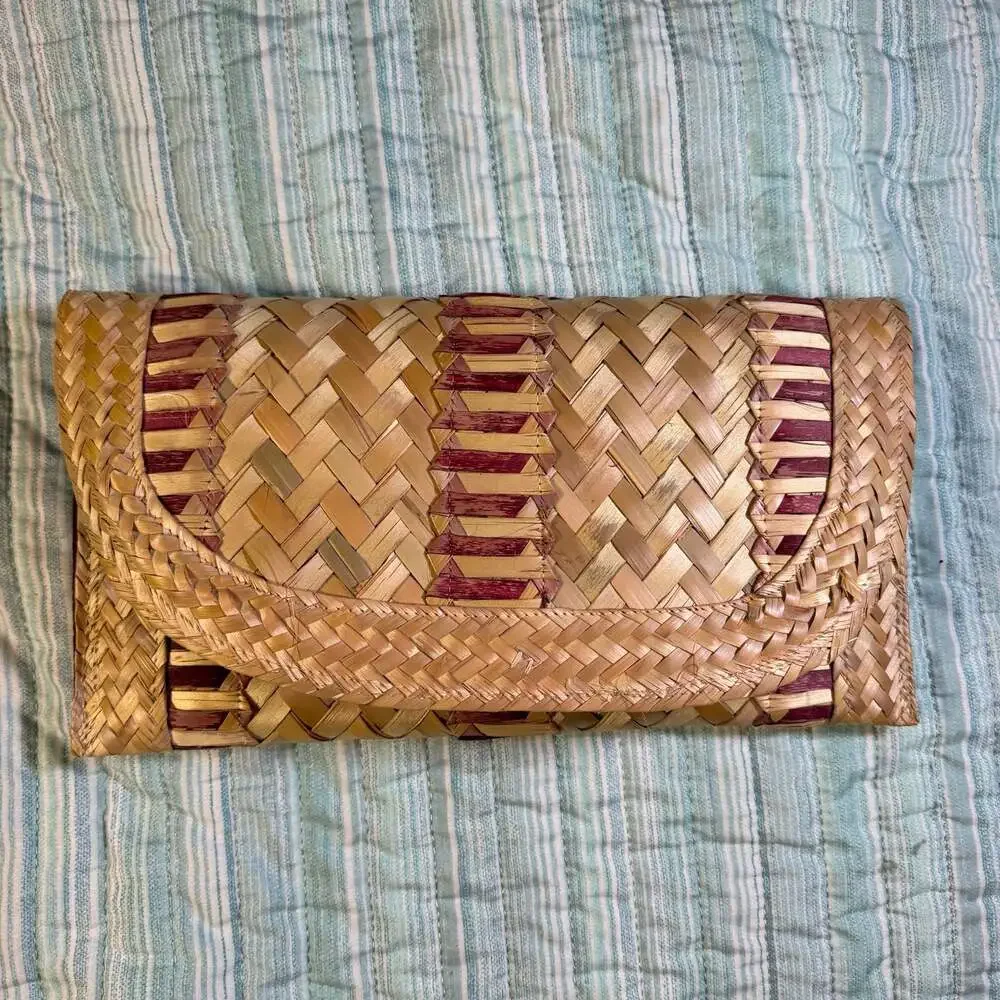 Vintage Woven Straw Envelope Clutch Purse Maroon Lining Boho Beach